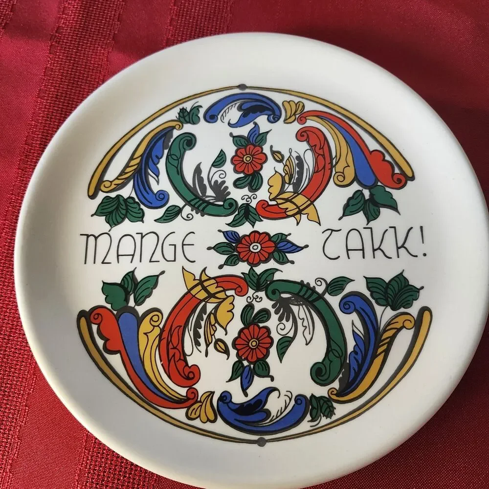 Vintage Figgjo MANGE TAKK Norwegian Rosemaling Folk Art 7” Plate - 1967 to 1972